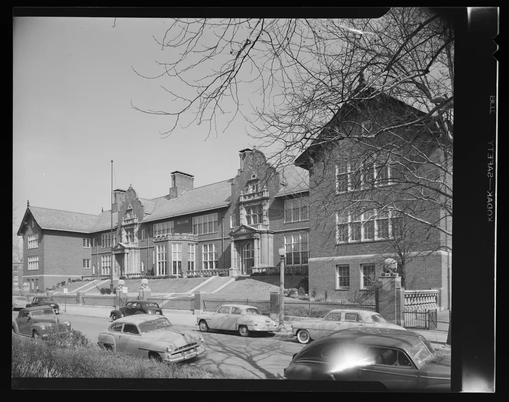 Hamilton Elementary School building in 1952.