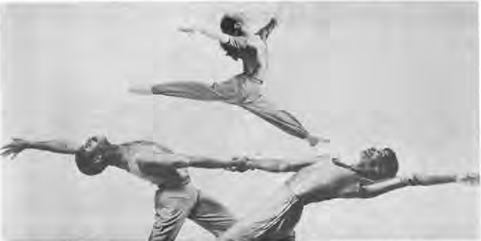 The Laura Dean Dancers and Musicians will perform at “Ovations!” January 18 and 19 at 8:00 p.m. Photographer not credited.