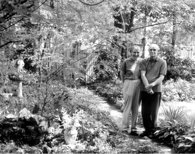 John and Jane Cross, author’s parents, in Kingsbury yard. Photographer not credited.