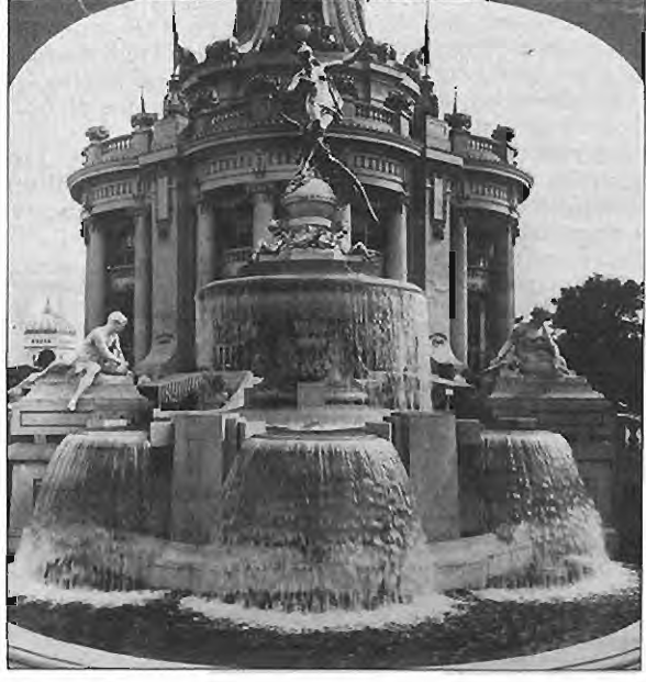 Graceful Fountain,a stereograph made by Keystone View Company,1904World’s Fair. Courtesy of Missouri Historical Society.