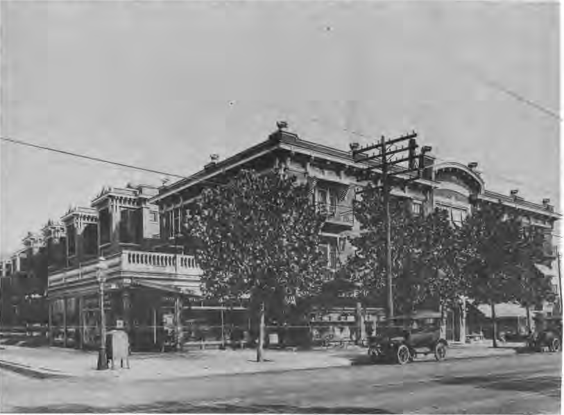 Look closely. Building at Skinker and Pershing now houses Talayna’s. Occupants then were a florist, pharmacy, and perhaps a grocery. Courtesy Missouri Historical Society.