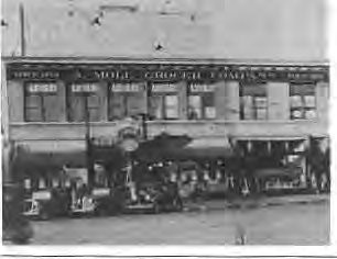 Moll’s Grocery Store, 1932. Missouri Historical Society source context; individual photographer not credited.