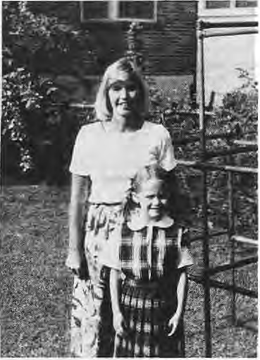 Mary Gannon and kindergarten pupil Carolina Dorris.