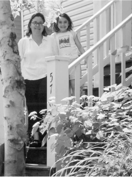 Molly and Mary Rater, Kingsbury Square.